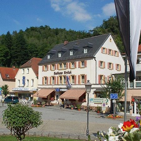 Gasthaus Merkel Hotel บาด แบร์เน็ค อิม ฟิชเทลเกอเบียร์เกอ ภายนอก รูปภาพ